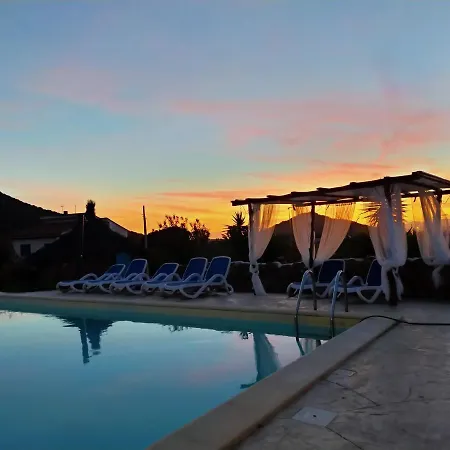 Konukevi Sa Corti De Sa Perda Piscinas