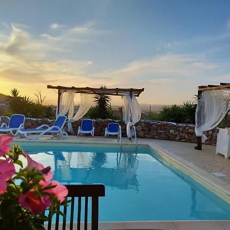 Sa Corti De Sa Perda Konukevi Piscinas